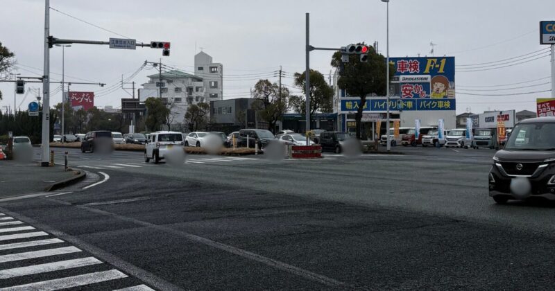 江津団地入口交差点